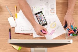 Digital Nomad Decoded: Working and Traveling Simultaneously