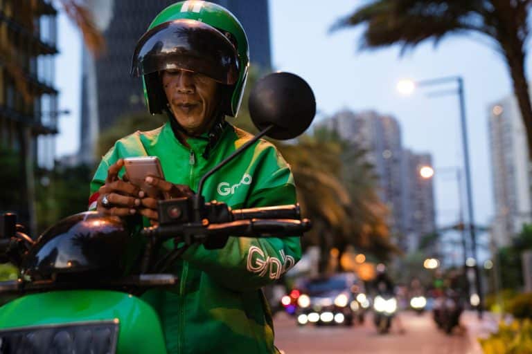 The Comprehensive Guide to Real Estate Market Trends